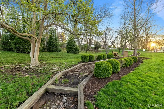 $129,000 | 9106 West Swan Circle, St. Louis, MO 63144