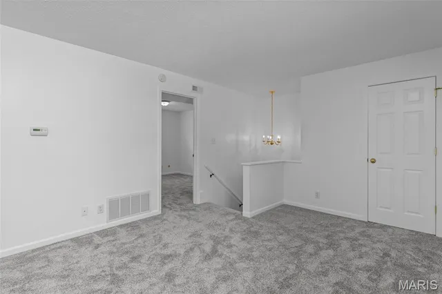 $129,000 | 9106 West Swan Circle, St. Louis, MO 63144