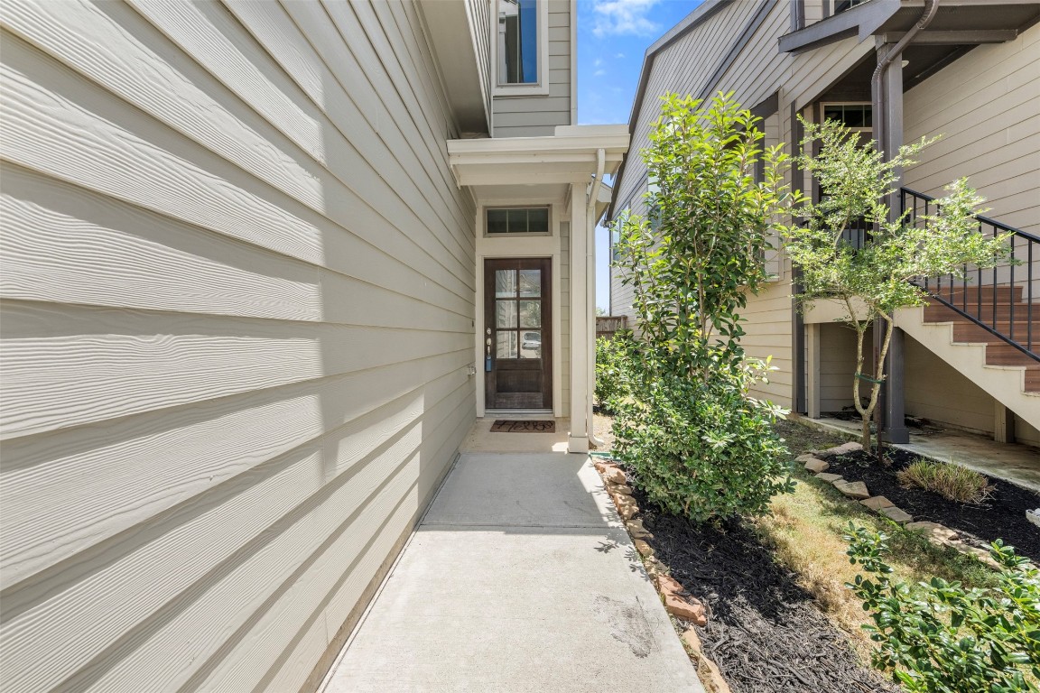 5203 Prairie Terrace Lane Fulshear, TX 77441 - Photo 3 of 32 a view of front door of house