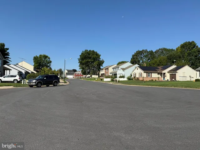 $256,500 | 220 Sycamore Lane, New Holland, PA 17557