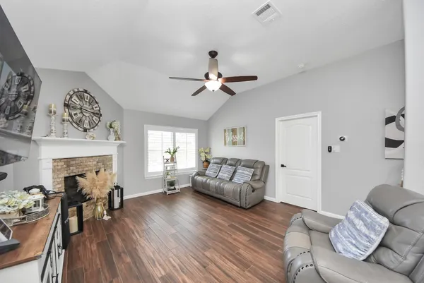 $369,900 | 6115 Pine Lakes Drive, Katy, TX 77493