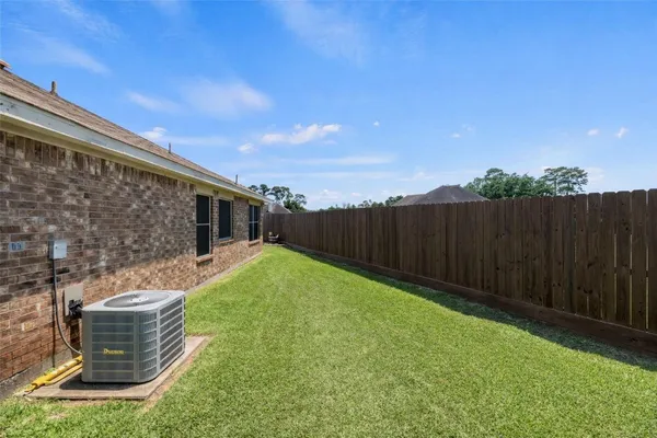$369,900 | 6115 Pine Lakes Drive, Katy, TX 77493