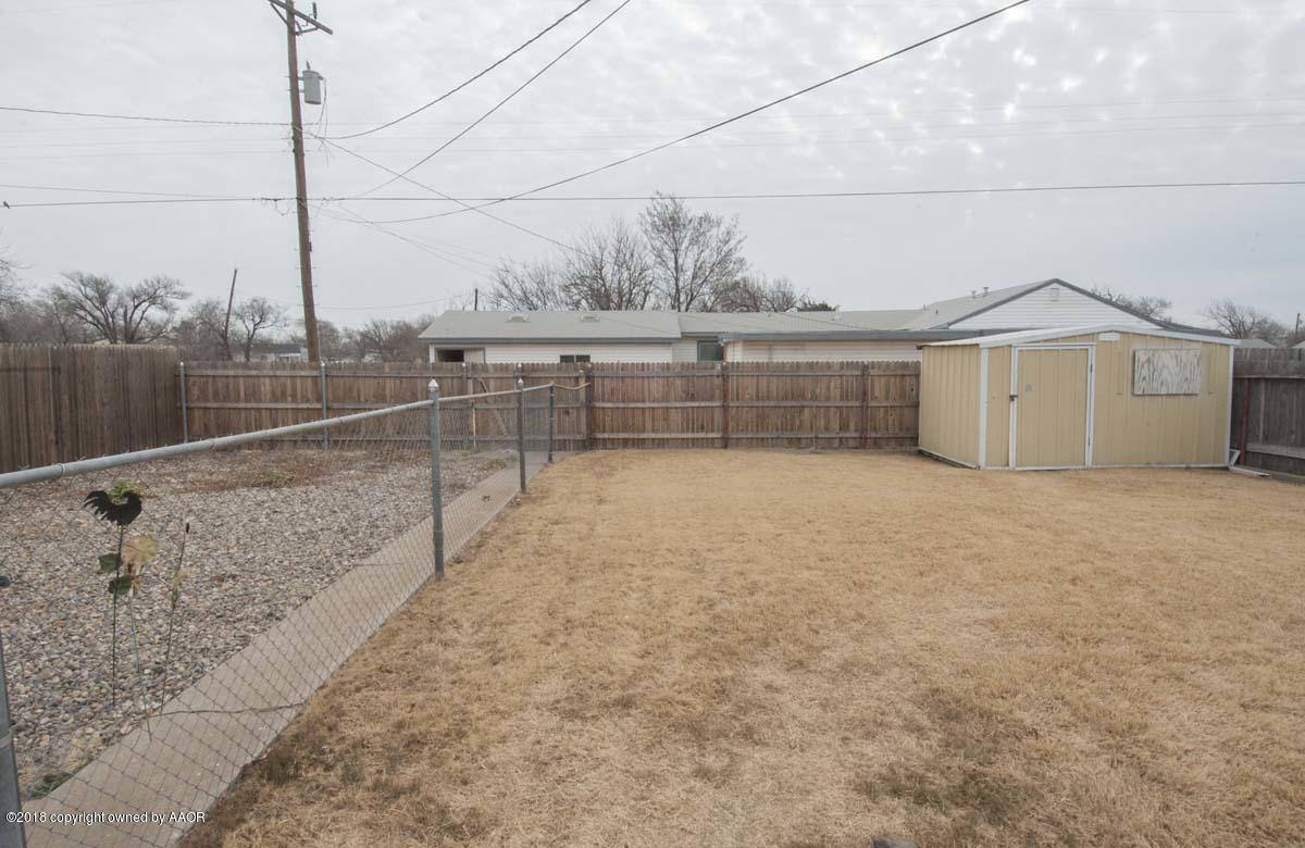 4437 Cline Road Amarillo, TX 79110 - Photo 22 of 23 YARD VIEW 1