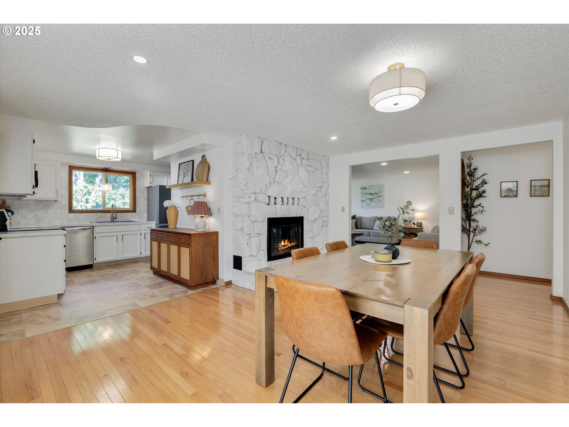 13910 South Caufield Road Oregon City, OR 97045 - Photo 12 of 46 Gallery Image 12