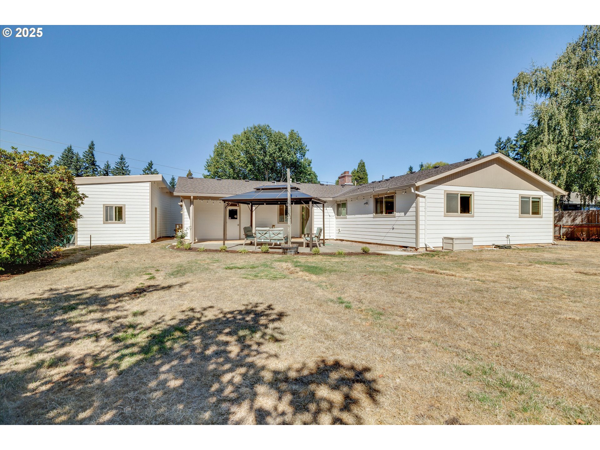 13910 South Caufield Road Oregon City, OR 97045 - Photo 33 of 46 Gallery Image 33