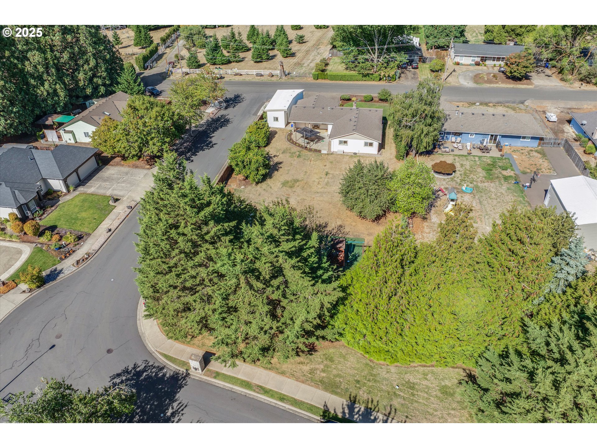 13910 South Caufield Road Oregon City, OR 97045 - Photo 45 of 46 Gallery Image 45