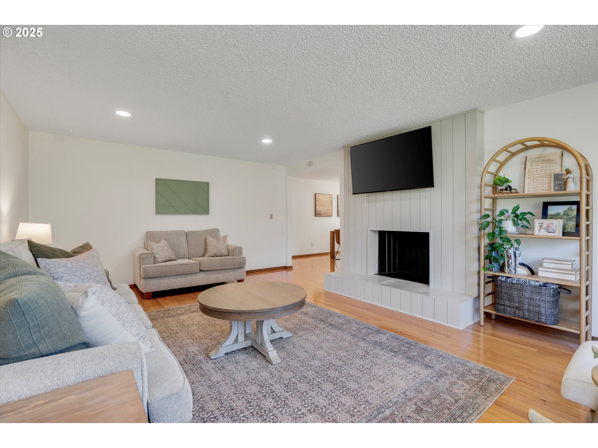 13910 South Caufield Road Oregon City, OR 97045 - Photo 7 of 46 Gallery Image 7