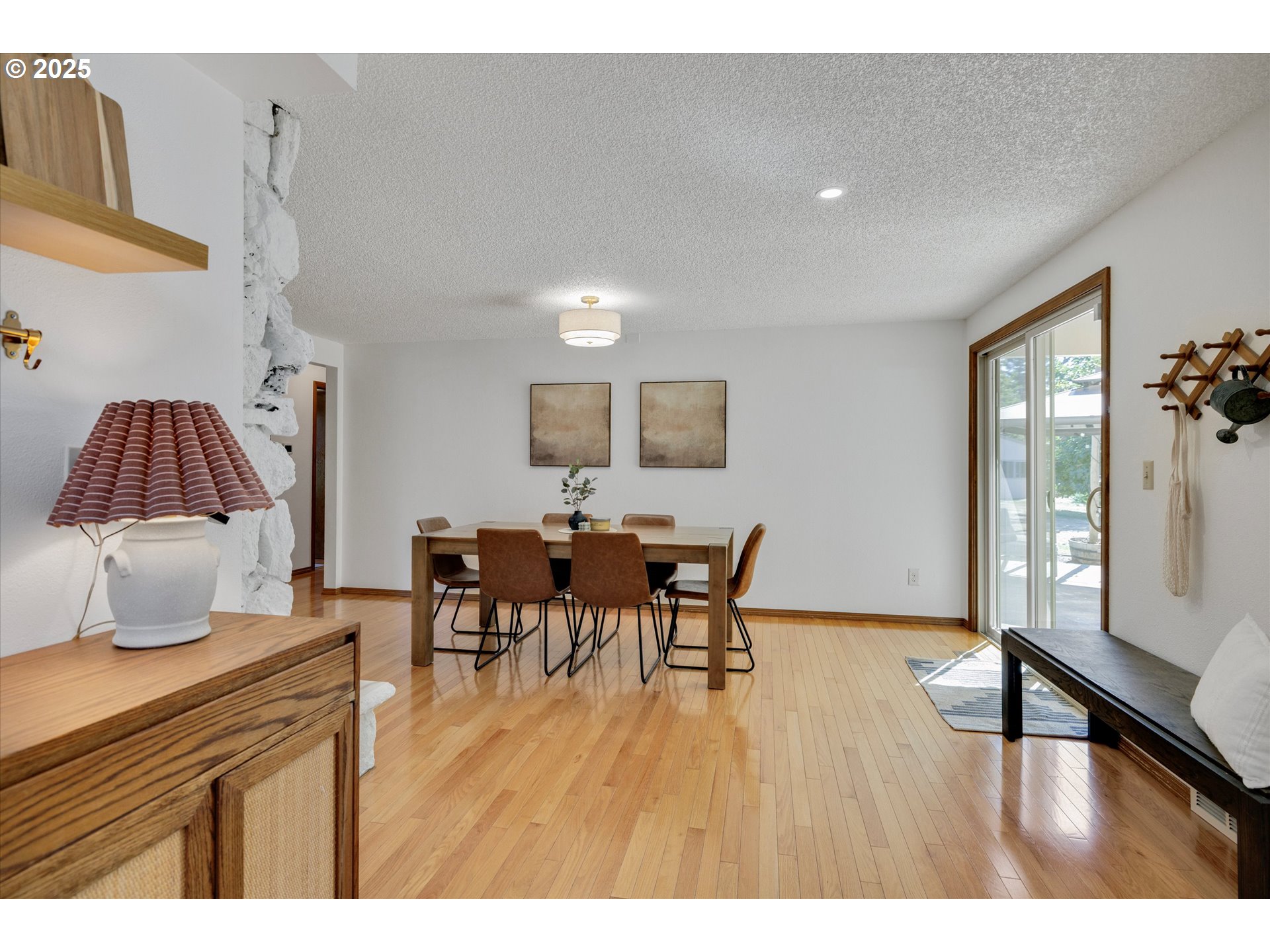 13910 South Caufield Road Oregon City, OR 97045 - Photo 10 of 46 Gallery Image 10