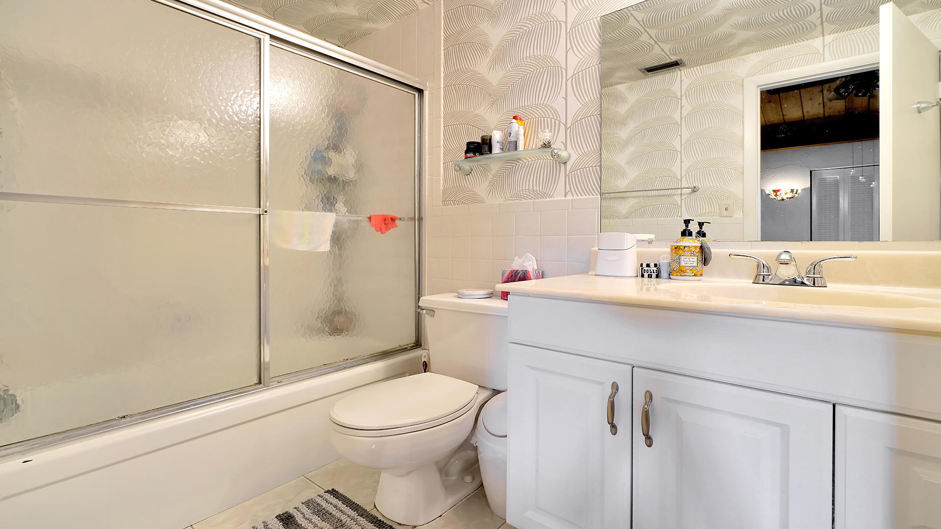4601 Northwest 2nd Avenue, Unit 8040 Boca Raton, FL 33431 - Photo 23 of 31 Bathroom 2