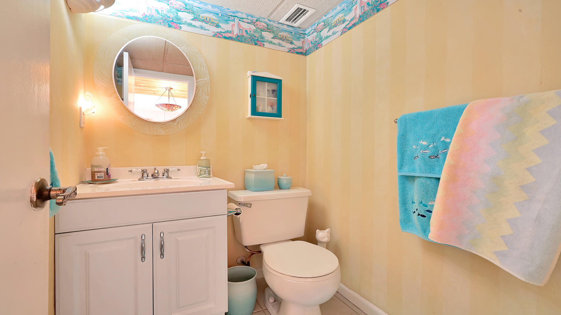 4601 Northwest 2nd Avenue, Unit 8040 Boca Raton, FL 33431 - Photo 10 of 31 Bathroom Guest