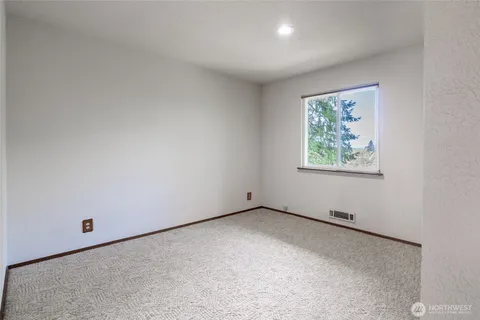 $849,000 | 28611 16th Avenue South, Federal Way, WA 98003