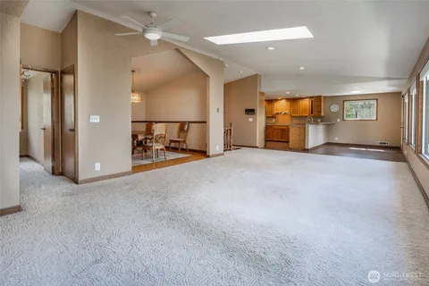 $849,000 | 28611 16th Avenue South, Federal Way, WA 98003