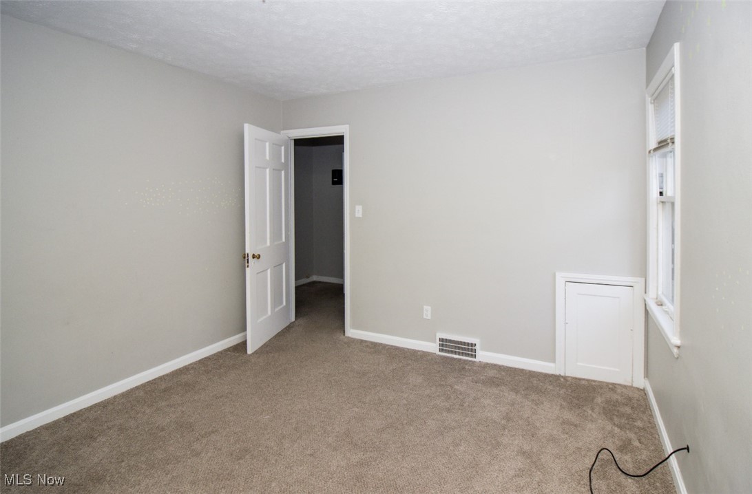 2359 Ashurst Road Cleveland, OH 44118 - Photo 26 of 48