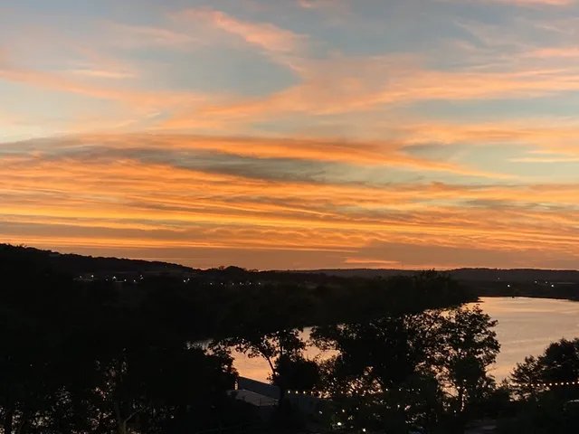 $1,750 | 1006 Guadalupe Street, Kerrville, TX 78028