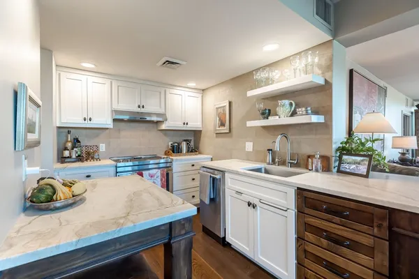 $1,750 | 1006 Guadalupe Street, Kerrville, TX 78028