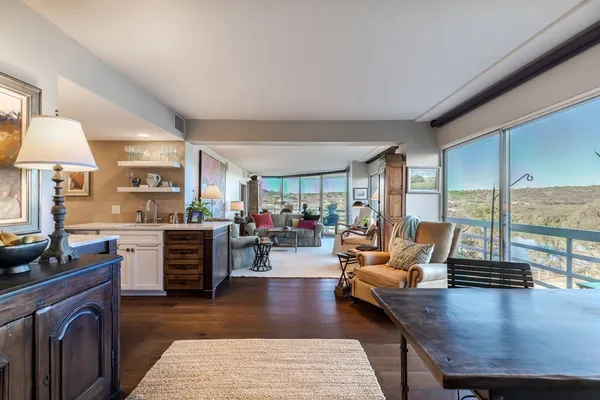 $1,750 | 1006 Guadalupe Street, Kerrville, TX 78028