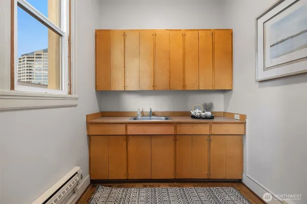$1,275,000 | 1519 3rd Avenue, Unit 801, Seattle, WA 98101