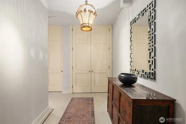 $1,275,000 | 1519 3rd Avenue, Unit 801, Seattle, WA 98101