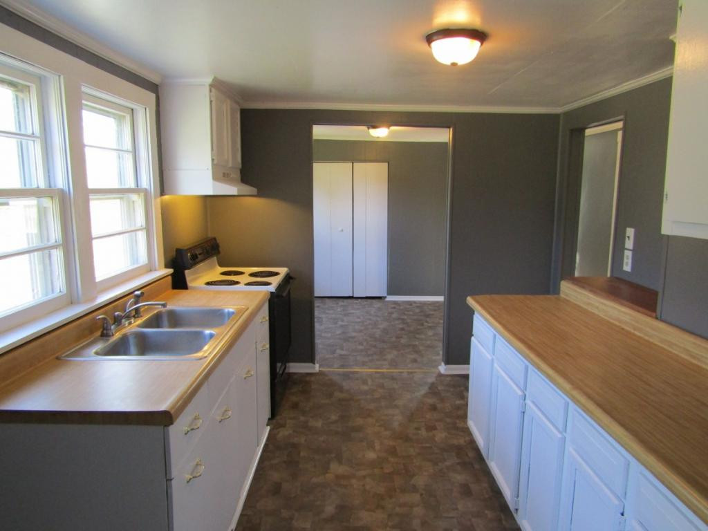 41 Lick Hollow Road Greeneville, TN 37743 - Photo 3 of 11 Photo 3