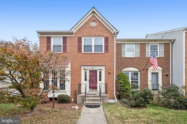 $3,300 | 8047 Sky Blue Drive, Alexandria, VA 22315