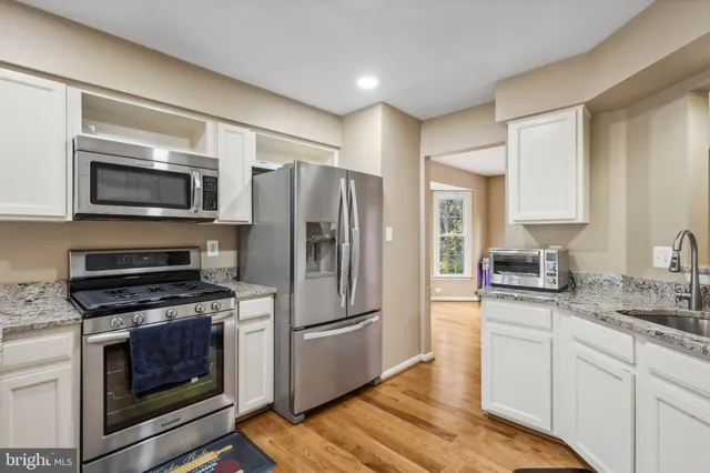 $3,300 | 8047 Sky Blue Drive, Alexandria, VA 22315