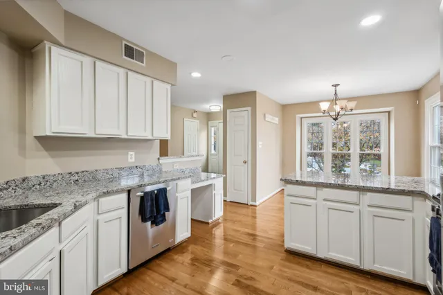 $3,300 | 8047 Sky Blue Drive, Alexandria, VA 22315
