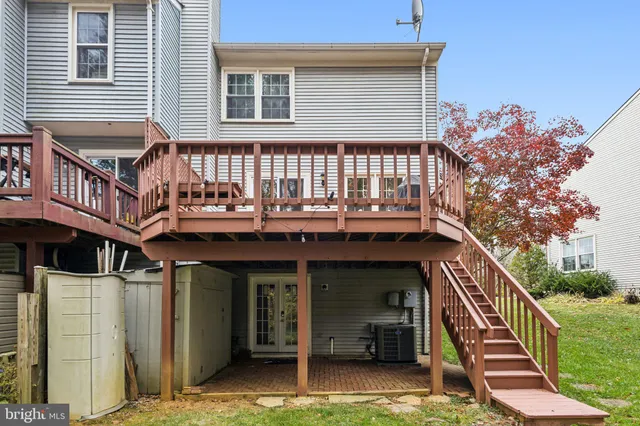 $3,300 | 8047 Sky Blue Drive, Alexandria, VA 22315