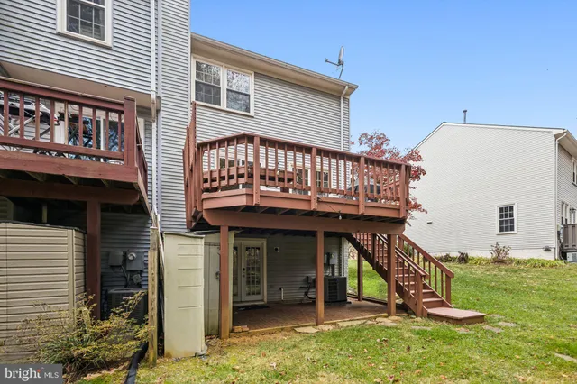 $3,300 | 8047 Sky Blue Drive, Alexandria, VA 22315