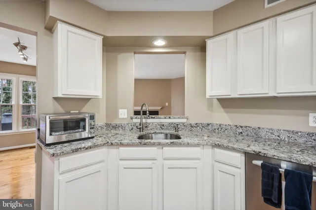 $3,300 | 8047 Sky Blue Drive, Alexandria, VA 22315