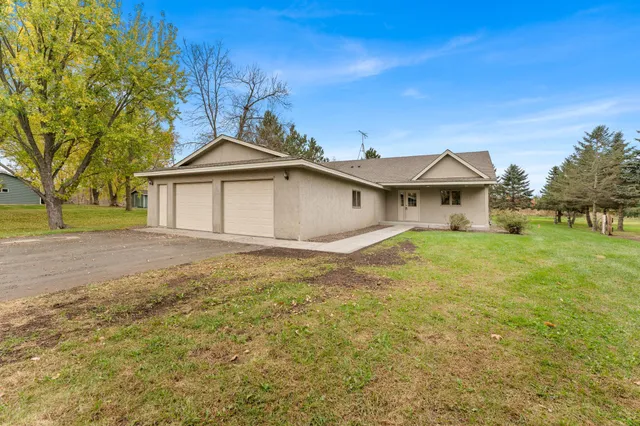 $309,999 | 21320 Orchard Drive, Pine City, MN 55063