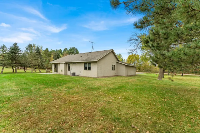 $309,999 | 21320 Orchard Drive, Pine City, MN 55063