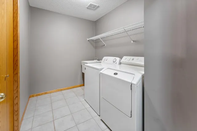 $309,999 | 21320 Orchard Drive, Pine City, MN 55063