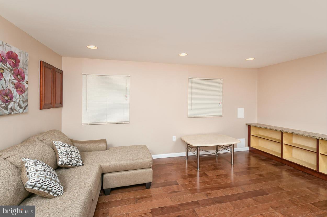 9807 Winands Road Randallstown, MD 21133 - Photo 20 of 27 Family Room