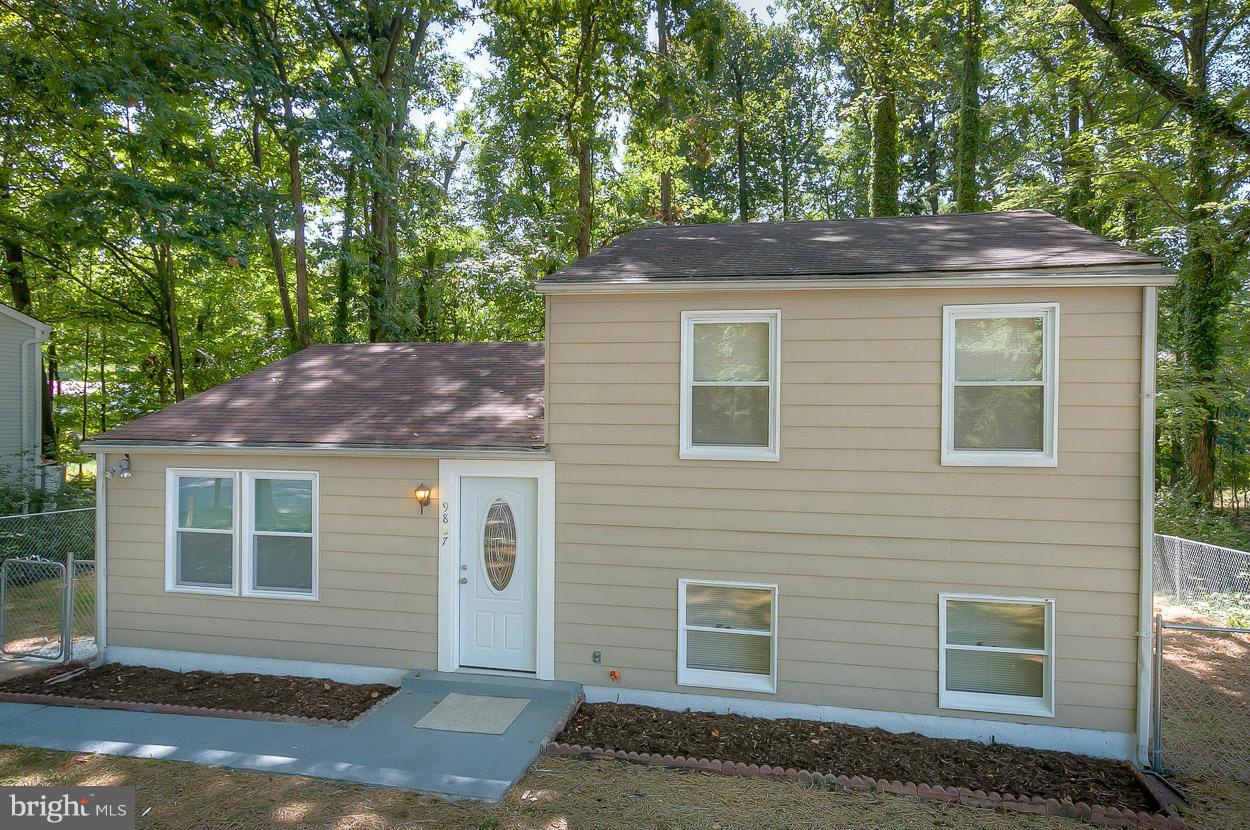 9807 Winands Road Randallstown, MD 21133 - Photo 3 of 27 Exterior (Front)