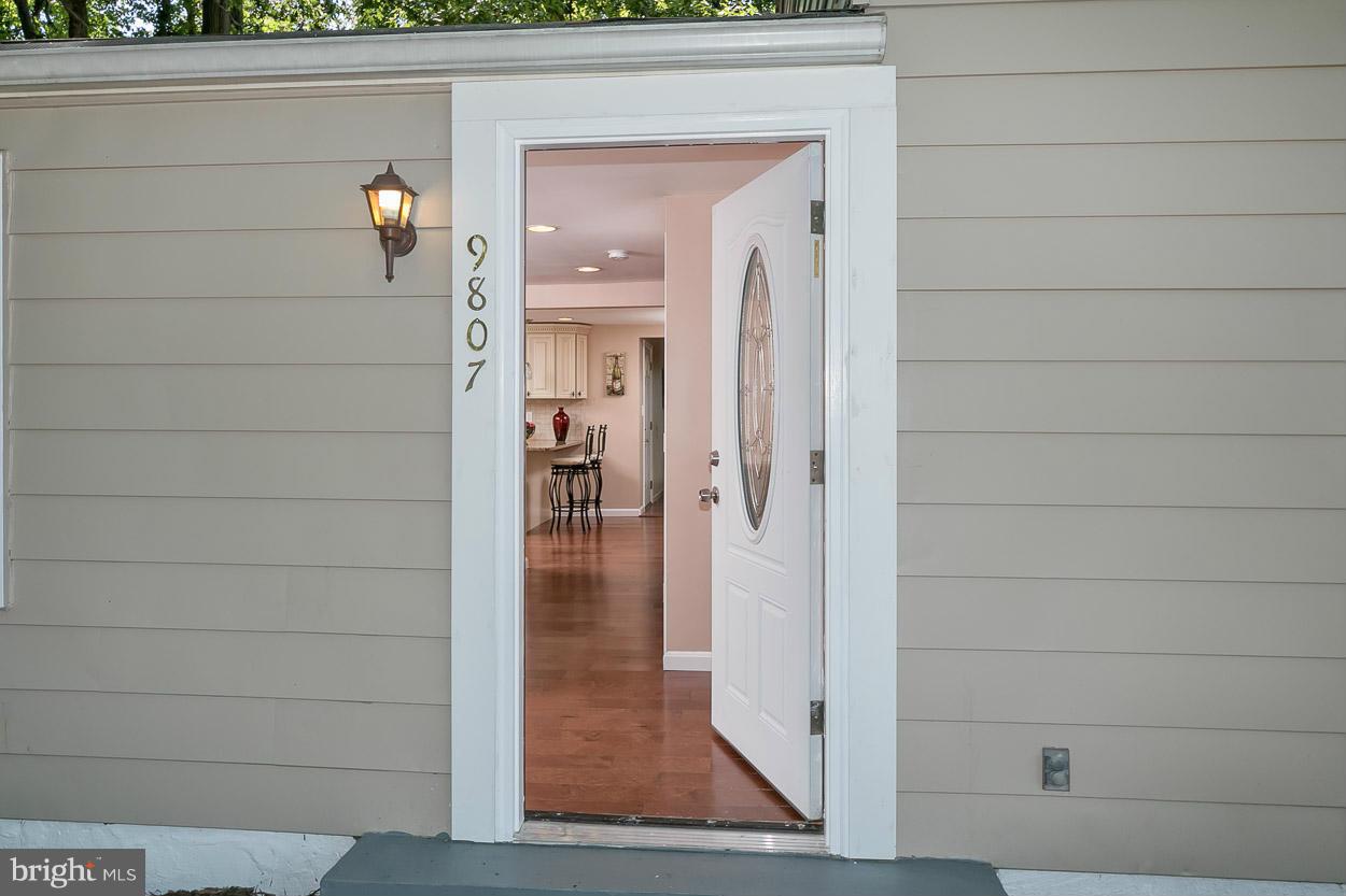 9807 Winands Road Randallstown, MD 21133 - Photo 4 of 27 Exterior (Front)