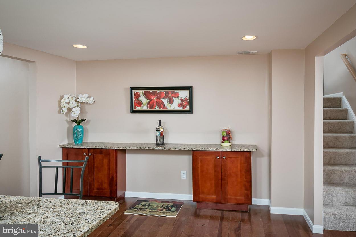 9807 Winands Road Randallstown, MD 21133 - Photo 9 of 27 Kitchen