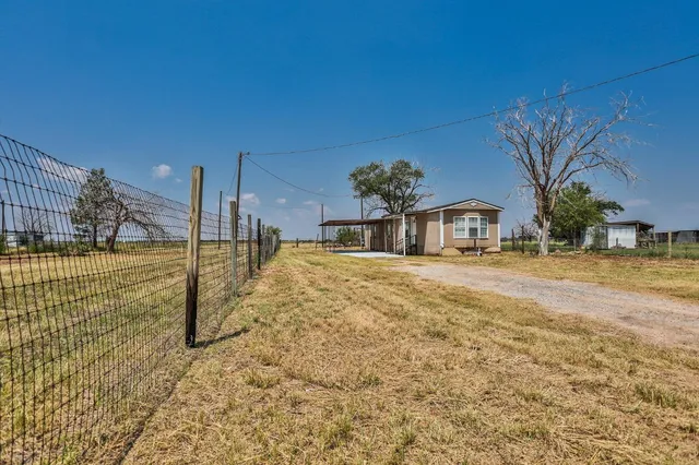 $116,500 | 221 North County Road 2850, Lubbock, TX 79403