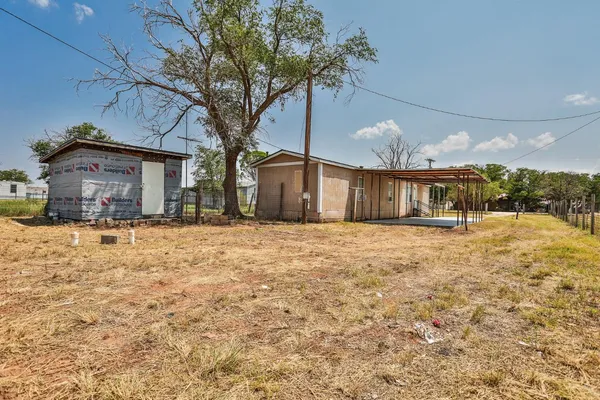 $116,500 | 221 North County Road 2850, Lubbock, TX 79403