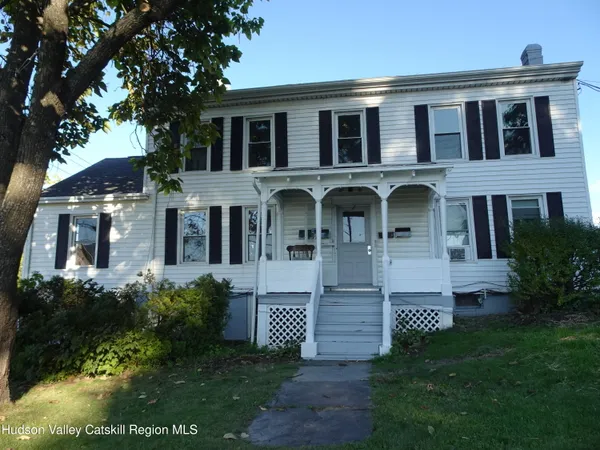 $1,700 | 921-923 Columbia Street, Unit B, Hudson, NY 12534