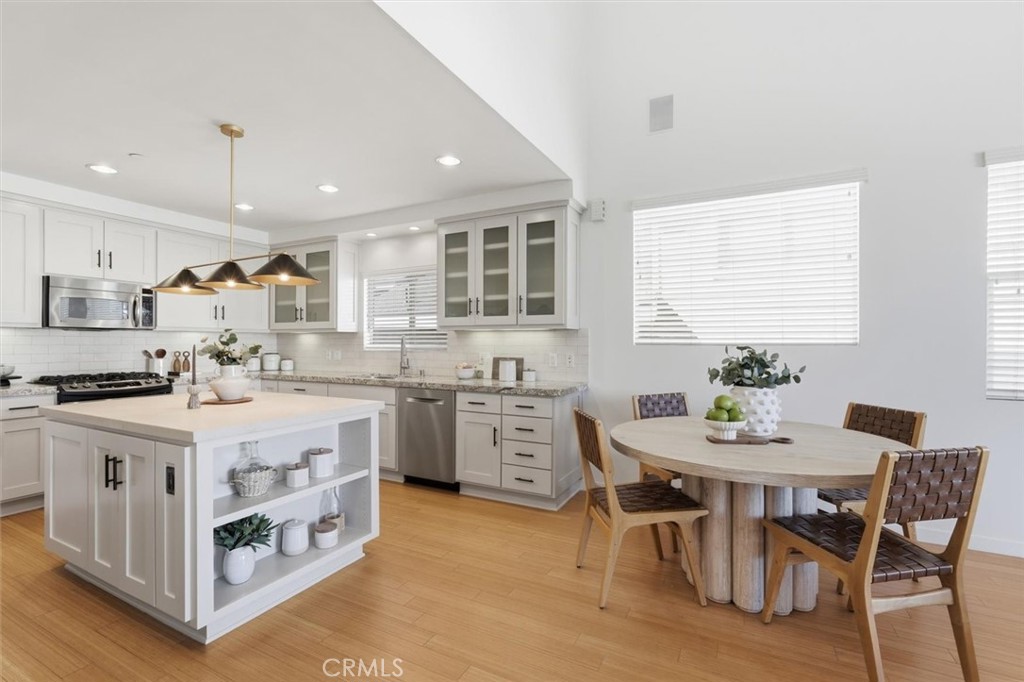 1836 Rockefeller Lane Redondo Beach, CA 90278 - Photo 2 of 54