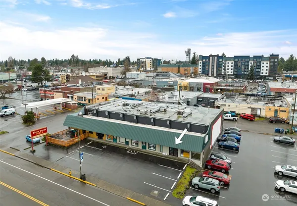$5,900 | 630 Southwest 153rd Street, Unit 106, Burien, WA 98166