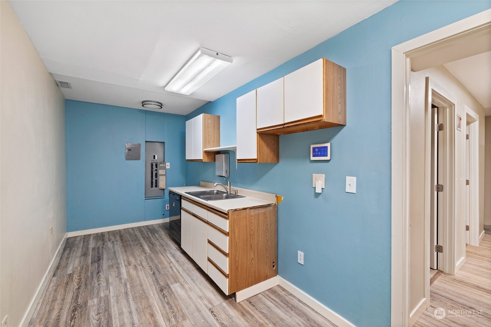 630 Southwest 153rd Street, Unit 106 Burien, WA 98166 - Photo 26 of 28