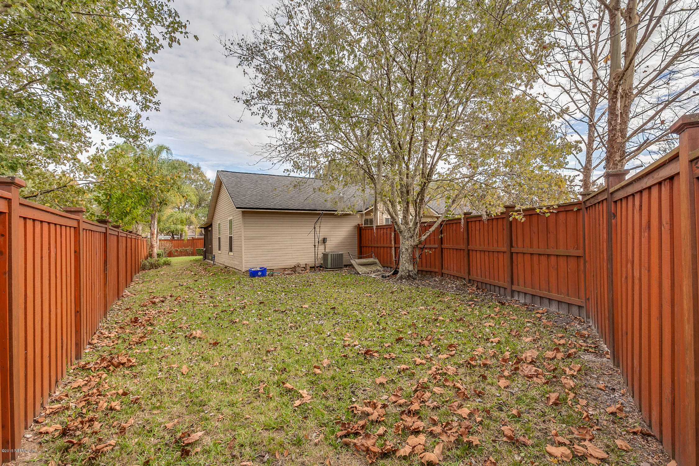 11041 Ridge Point Drive Jacksonville, FL 32257 - Photo 4 of 30 Back_Yard_View_2