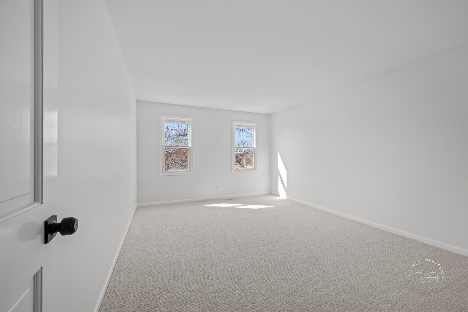 225 North Canterbury Road Aurora, IL 60506 - Photo 23 of 42 a view of an empty room with a window