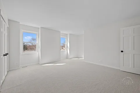 a view of empty room with window