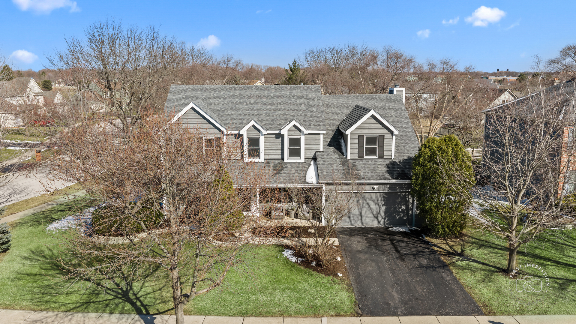 225 North Canterbury Road Aurora, IL 60506 - Photo 29 of 42 a view of multiple houses with a yard