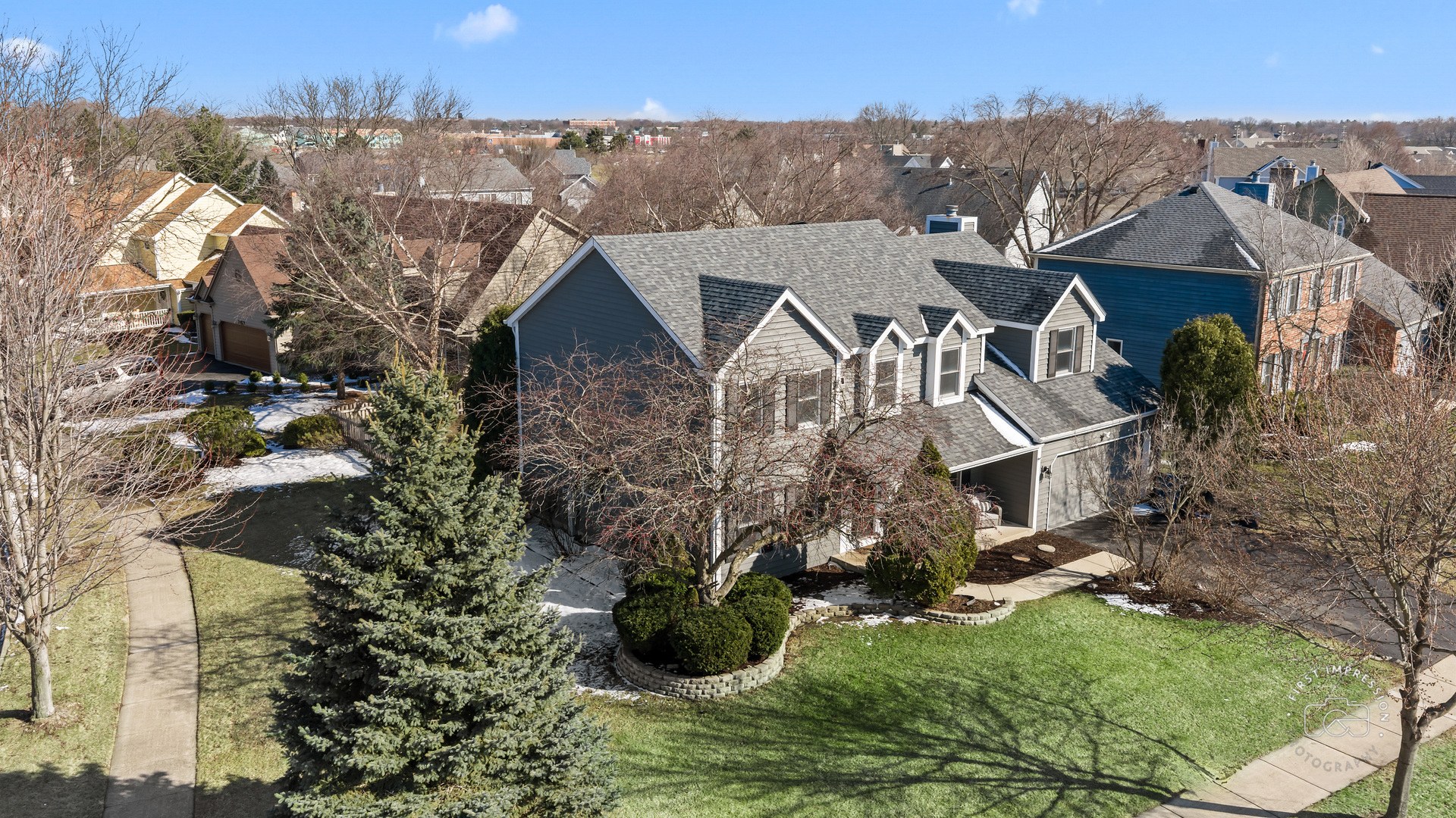 225 North Canterbury Road Aurora, IL 60506 - Photo 30 of 42 an aerial view of a house