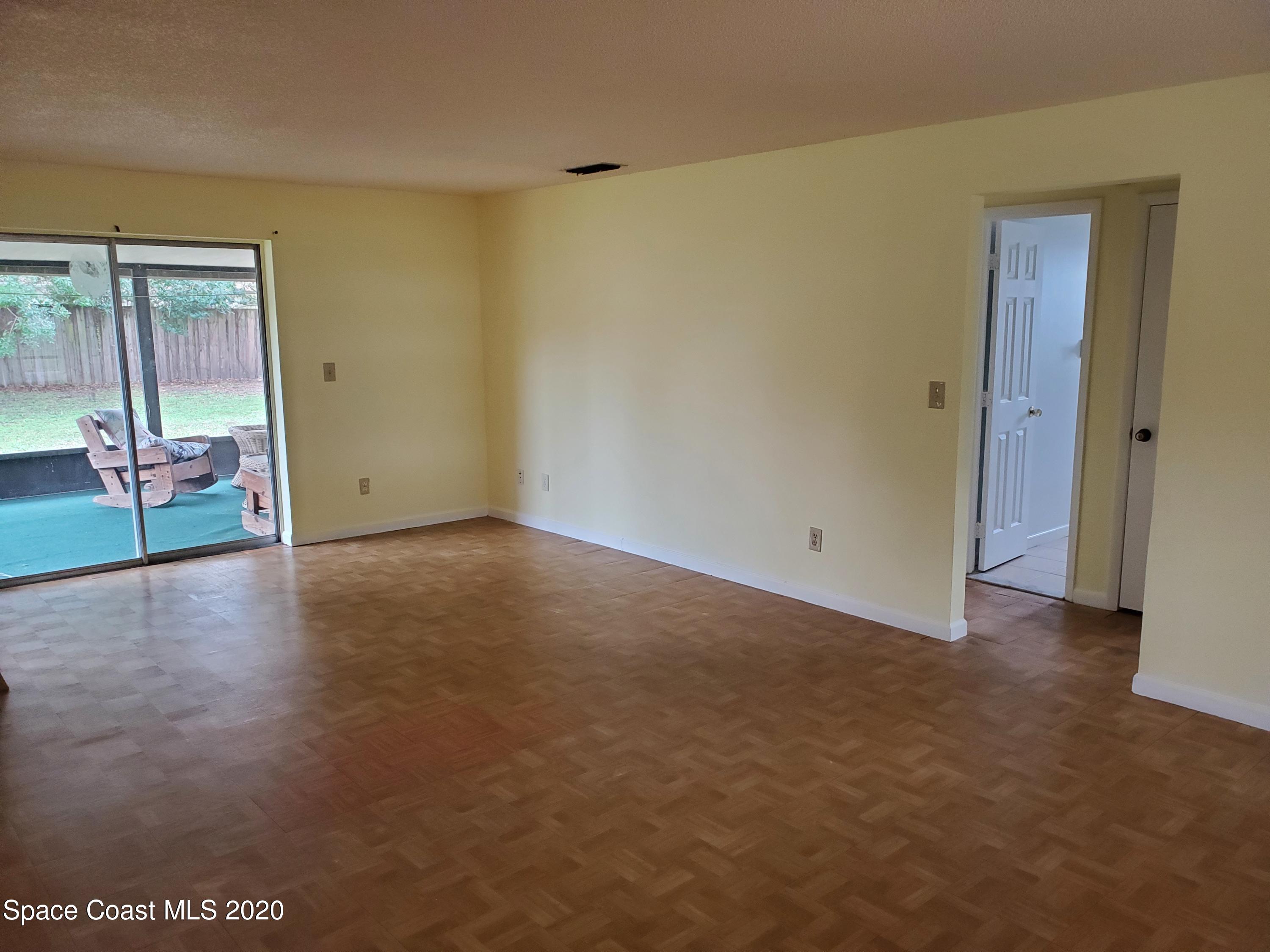 3386 Jay Tee Drive Melbourne, FL 32901 - Photo 5 of 40 20210217_121307