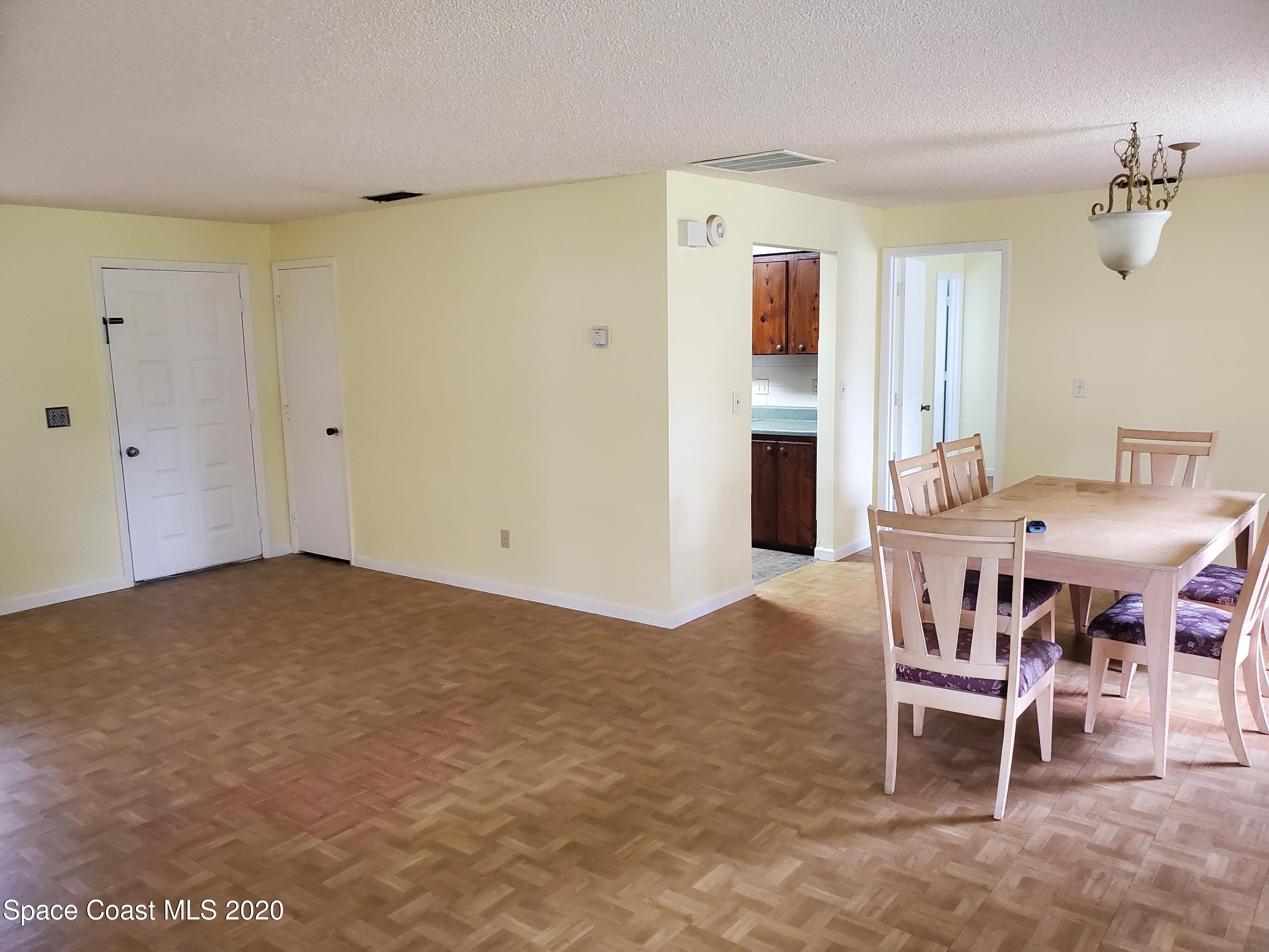 3386 Jay Tee Drive Melbourne, FL 32901 - Photo 8 of 40 20210217_121340