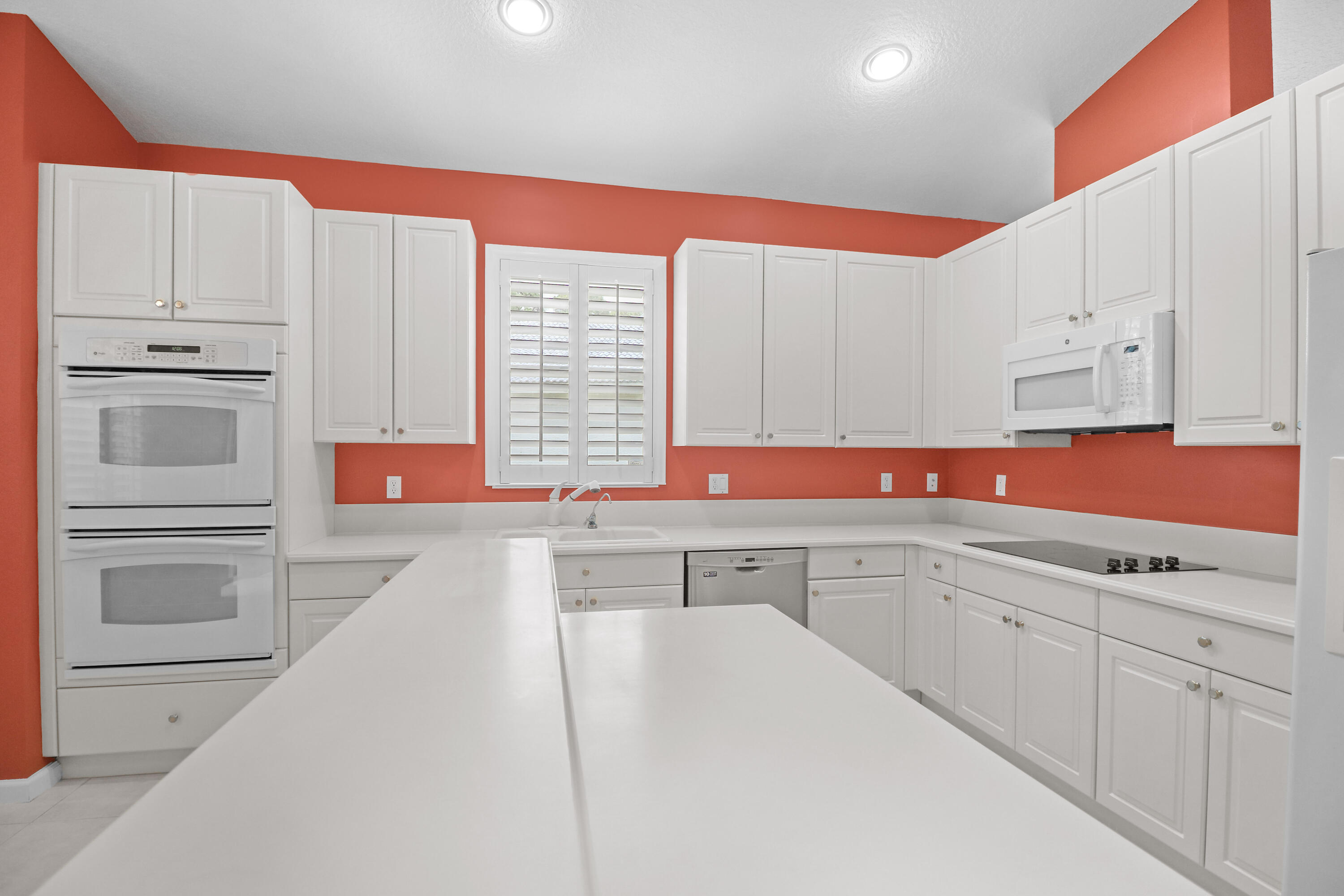 1196 Southeast Fleming Way Stuart, FL 34997 - Photo 9 of 47 9-IMG_4864